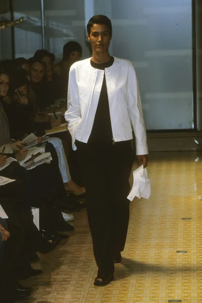 Look 28
